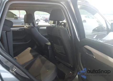 2014 BMW X1 xDrive28I z USA, uszkodzony, nr VIN WBAVL1C59EVY14018